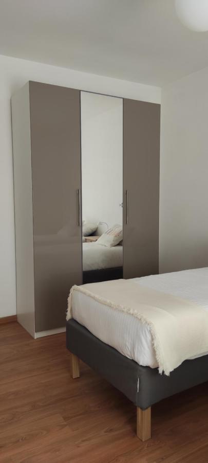 casa Dante Apartment Riva del Garda Luaran gambar