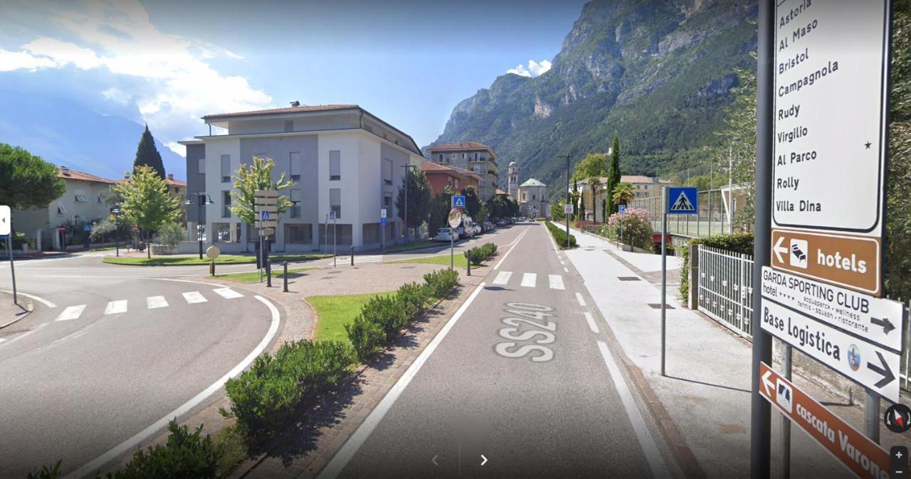 casa Dante Apartment Riva del Garda Luaran gambar